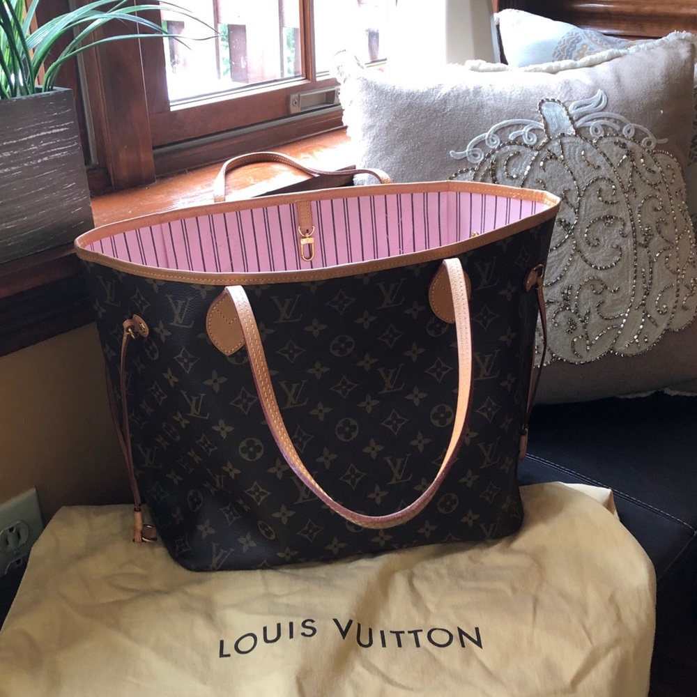 Louis Vuitton Neverfull MM Rose Ballerine